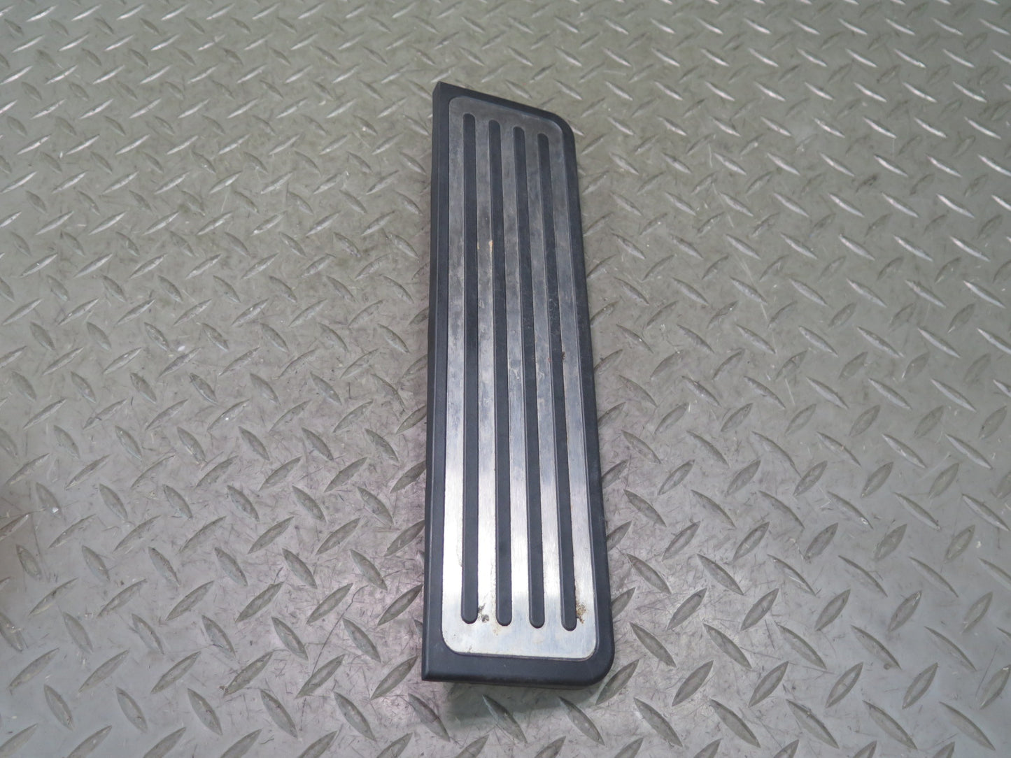 14-19 Chevrolet Corvette C7 Footrest Dead Pedal Pad Panel OEM