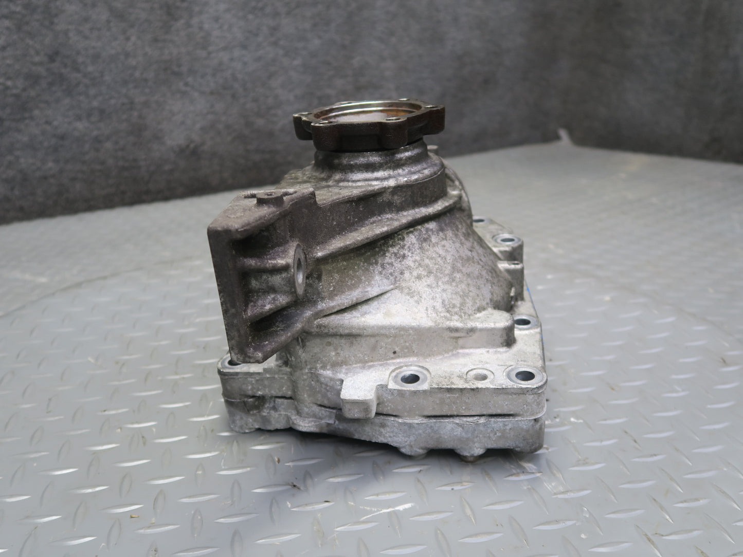11-16 Porsche Panamera 4 970 3.6L Front Differential Axle Carrier 3.90 Ratio 37k
