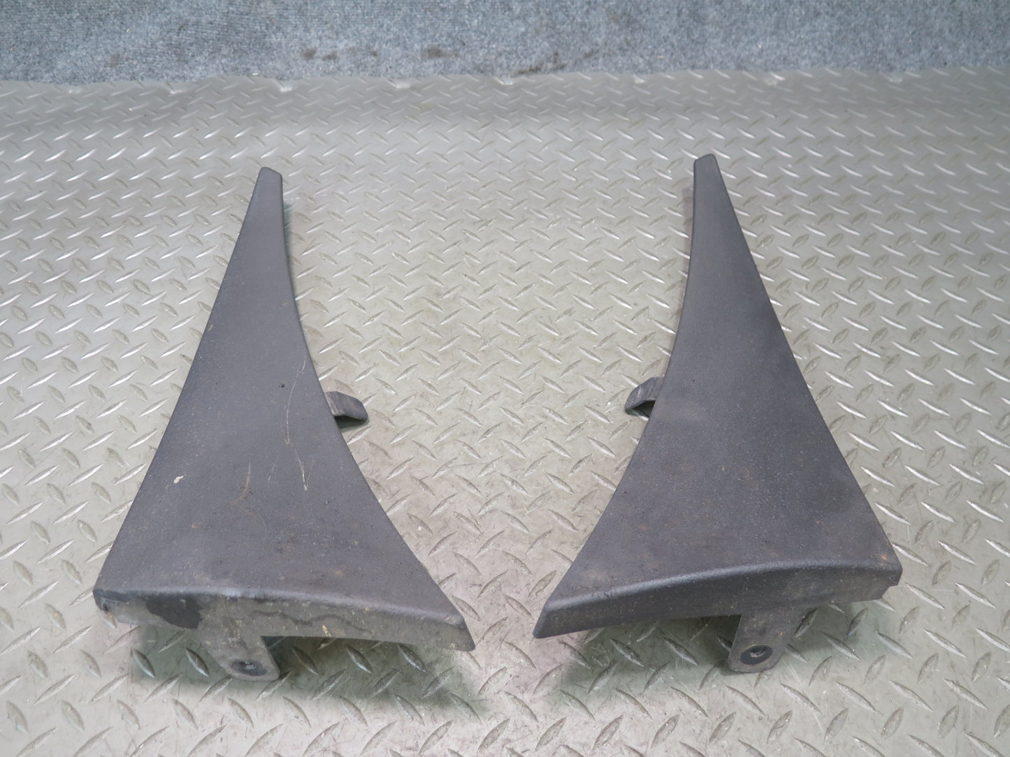 14-19 Chevrolet Corvette C7 Set of 2 Front Wheel Arch  Fender Liner Molding OEM