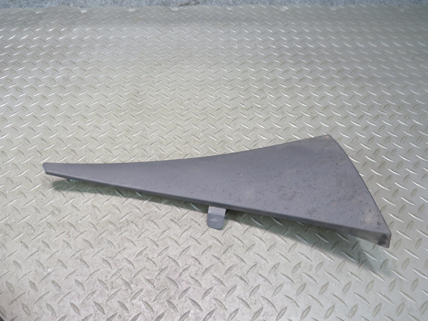 14-19 Chevrolet Corvette C7 Set of 2 Front Wheel Arch  Fender Liner Molding OEM