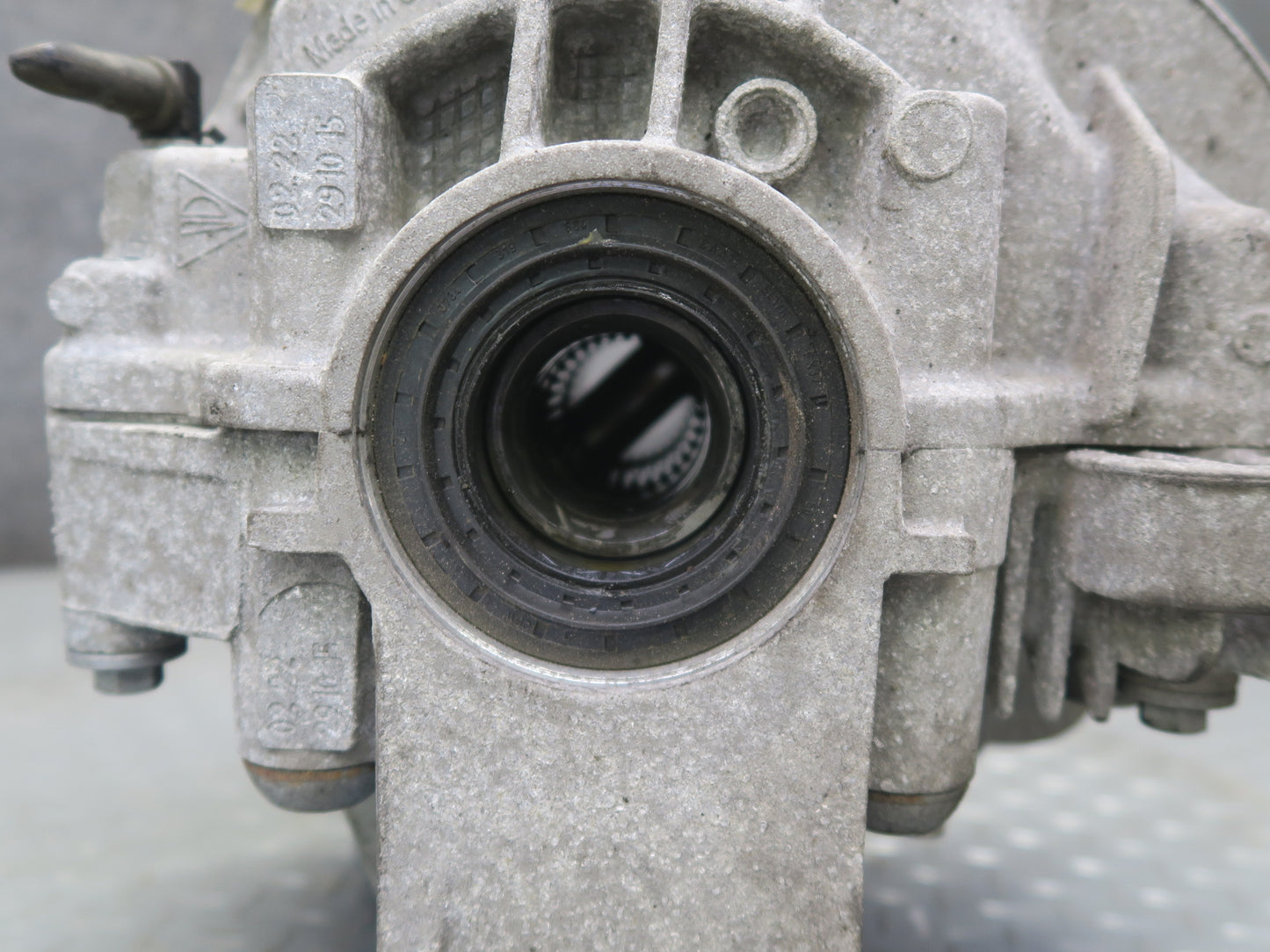 11-16 Porsche Panamera 4 970 3.6L Rear Differential Axle Carrier 3.90 Ratio 37k