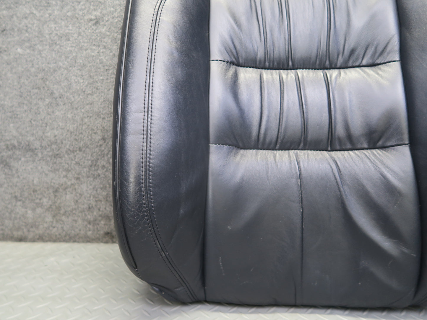 01-02 Lexus JZS160 GS300 GS430 Front Right Seat Upper Leather Cushion Black OEM