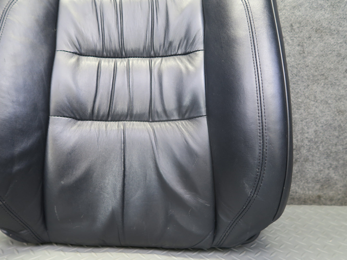 01-02 Lexus JZS160 GS300 GS430 Front Right Seat Upper Leather Cushion Black OEM