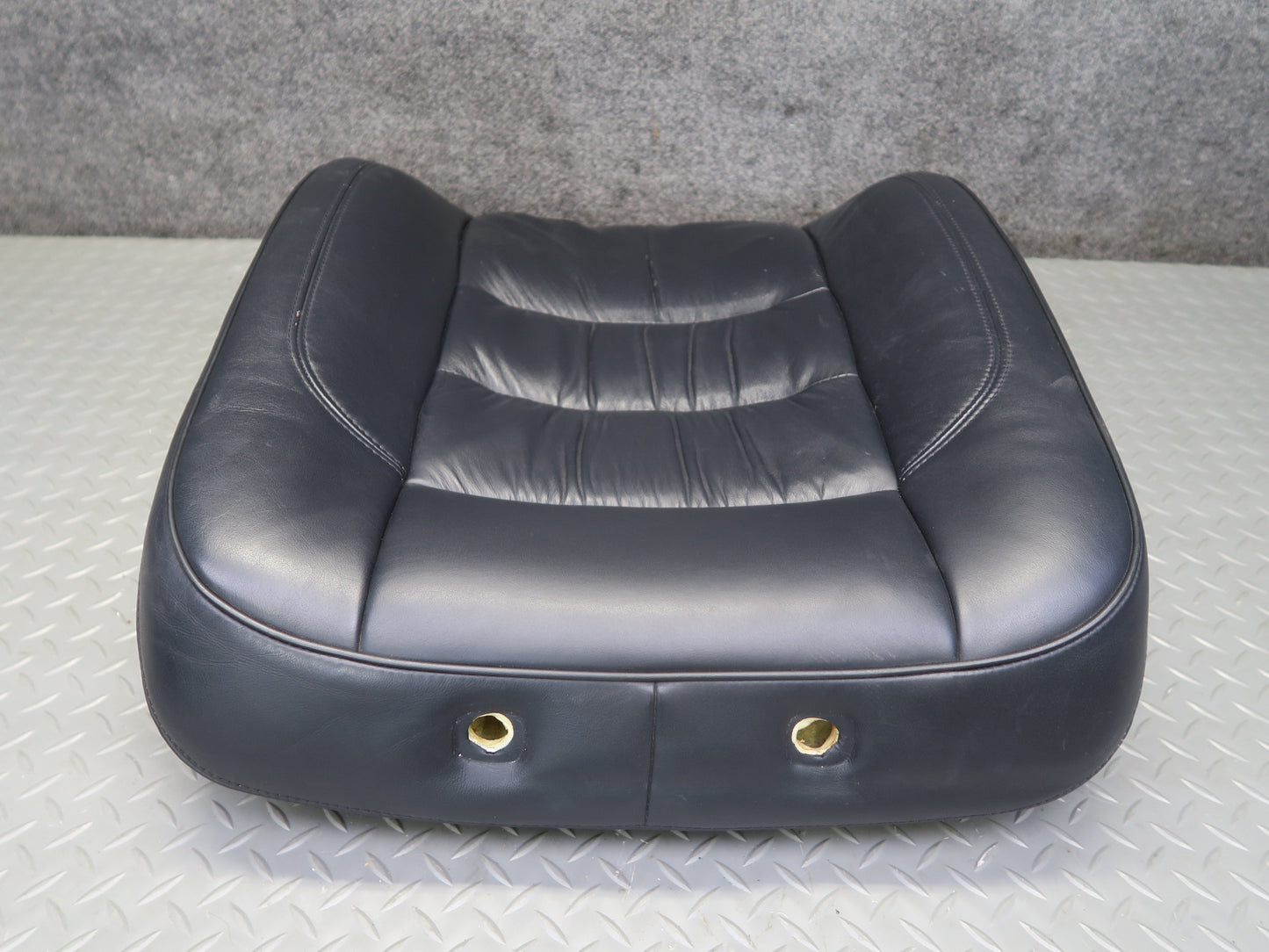 01-02 Lexus JZS160 GS300 GS430 Front Right Seat Upper Leather Cushion Black OEM