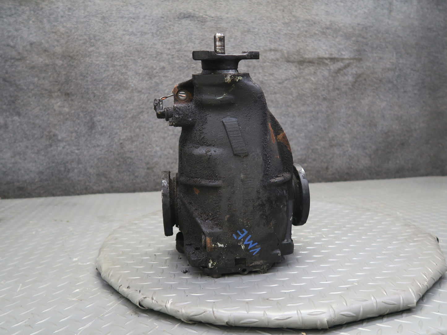 1990 Mercedes W124 300E RWD A/T Rear Axle Differential 2.87 Ratio 142k Miles OEM