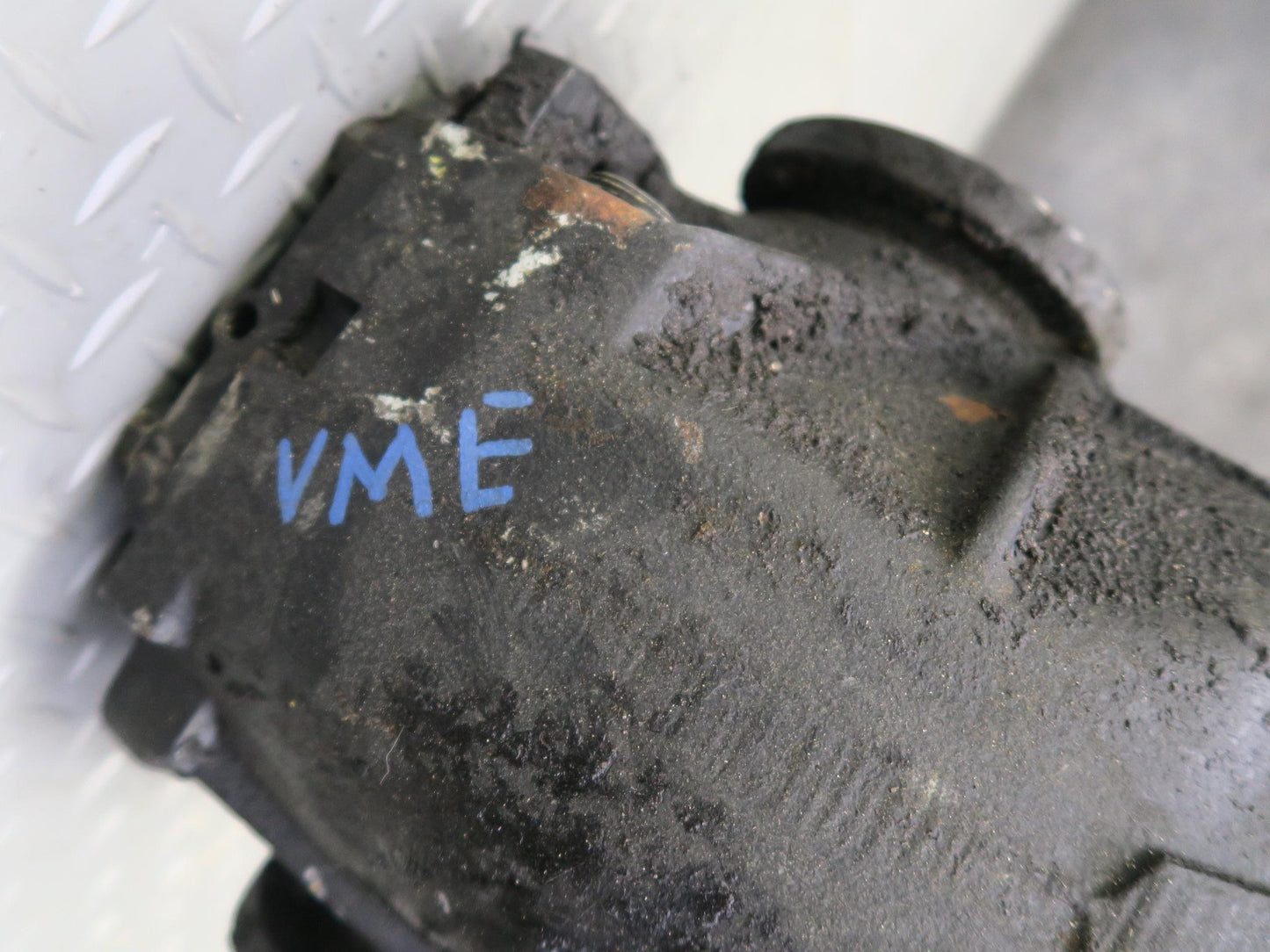 1990 Mercedes W124 300E RWD A/T Rear Axle Differential 2.87 Ratio 142k Miles OEM