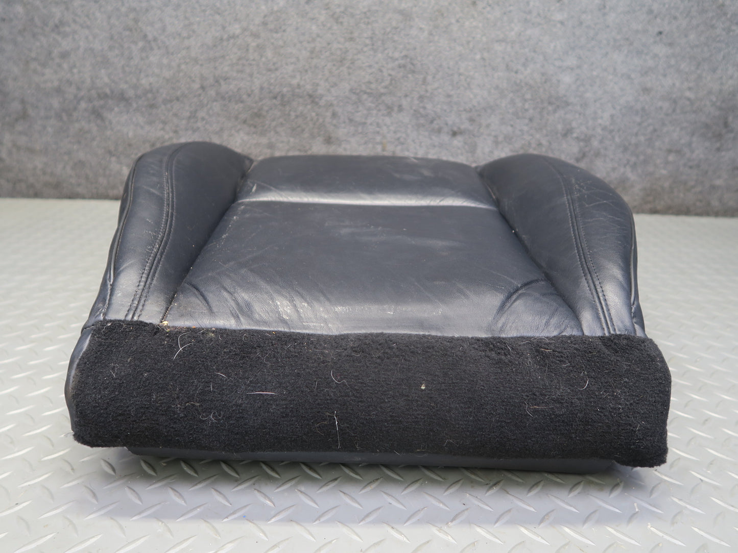 01-02 Lexus UZS160 GS300 GS430 Front Right Seat Lower Leather Cushion Black OEM