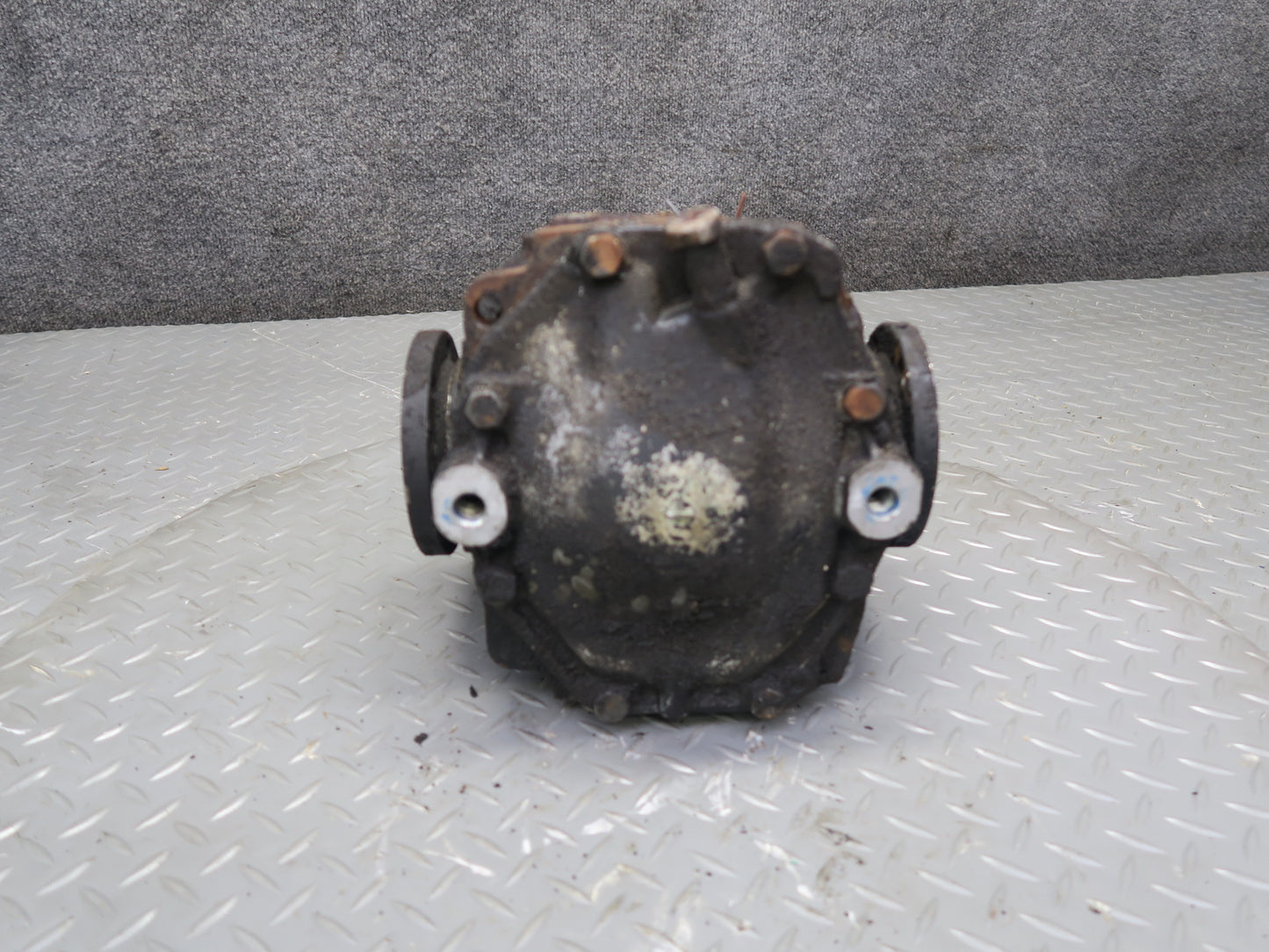 1990 Mercedes W124 300E RWD A/T Rear Axle Differential 2.87 Ratio 142k Miles OEM