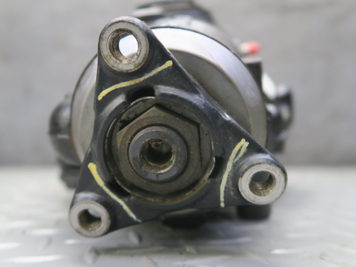 02-06 BMW E53 X5 4.6is 4.8is AT Front Axle Differential Carrier 3:91 Ratio OEM