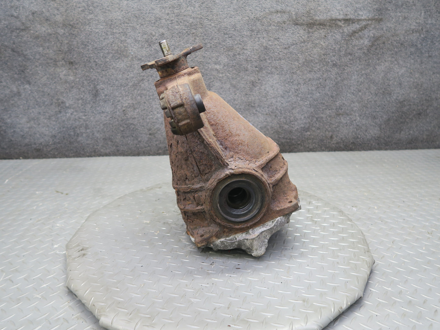 04-06 Lexus UCF30L LS430 RWD Rear Differential Carrier 3.769 Ratio OEM