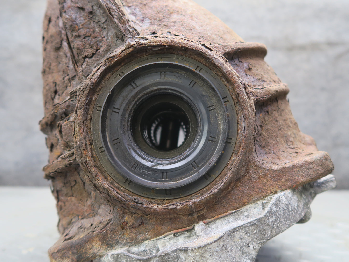 04-06 Lexus UCF30L LS430 RWD Rear Differential Carrier 3.769 Ratio OEM