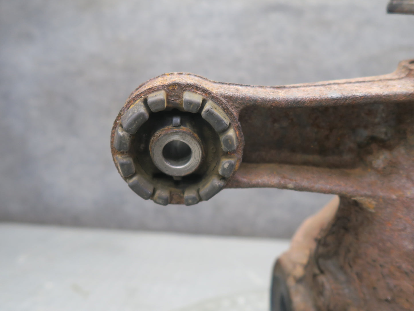 04-06 Lexus UCF30L LS430 RWD Rear Differential Carrier 3.769 Ratio OEM