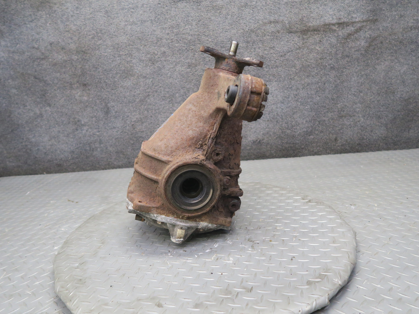 04-06 Lexus UCF30L LS430 RWD Rear Differential Carrier 3.769 Ratio OEM