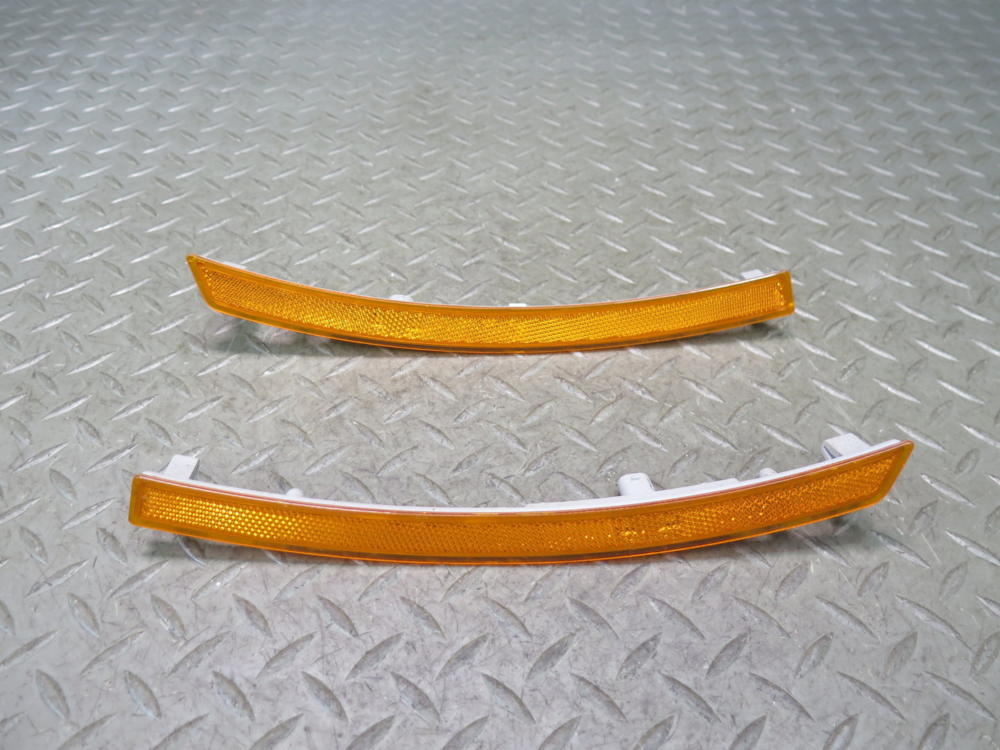 14-19 Chevrolet Corvette C7 Set of 2 Rear Bumper Side Marker Light Lamp OEM
