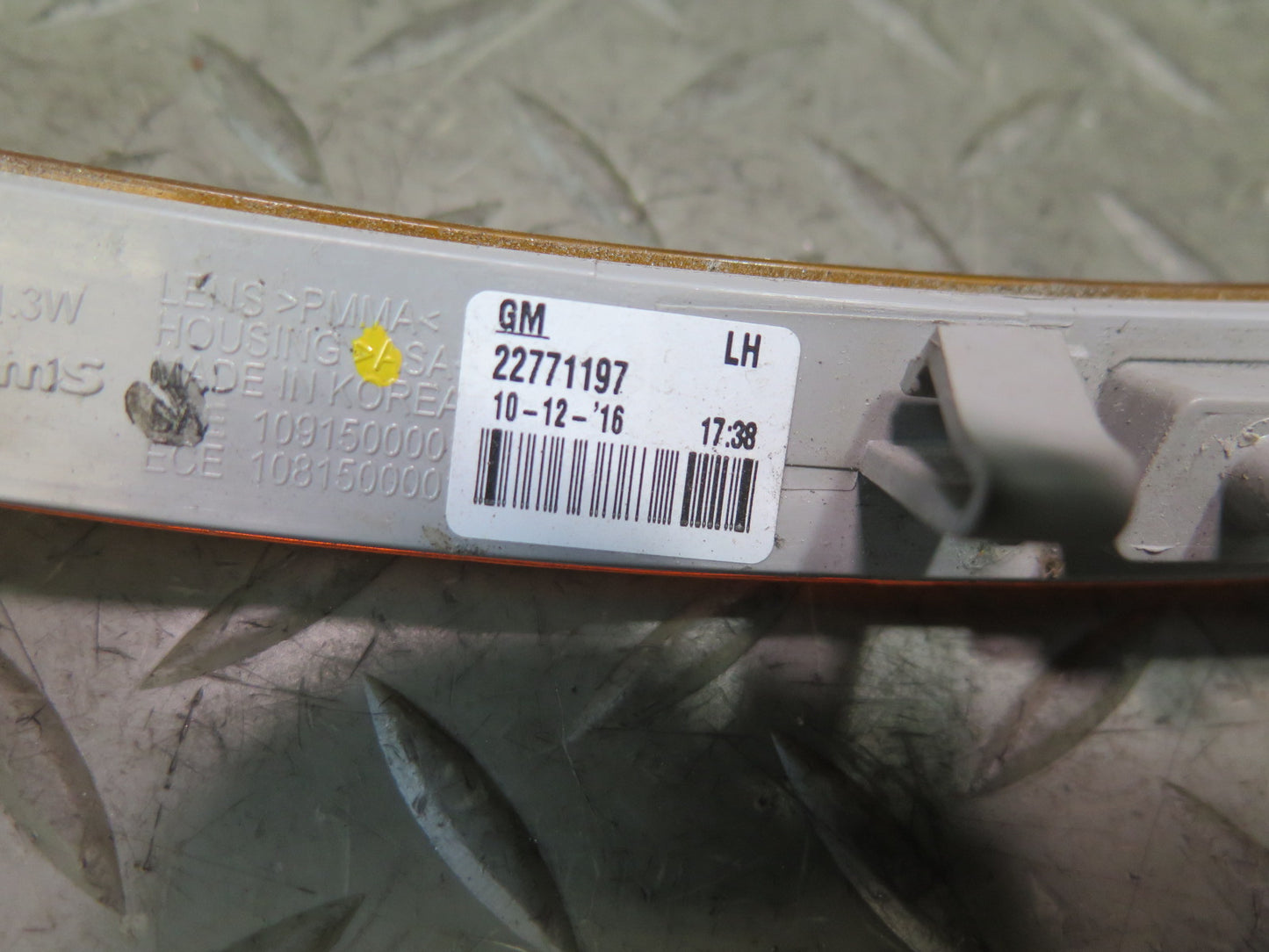 14-19 Chevrolet Corvette C7 Set of 2 Rear Bumper Side Marker Light Lamp OEM