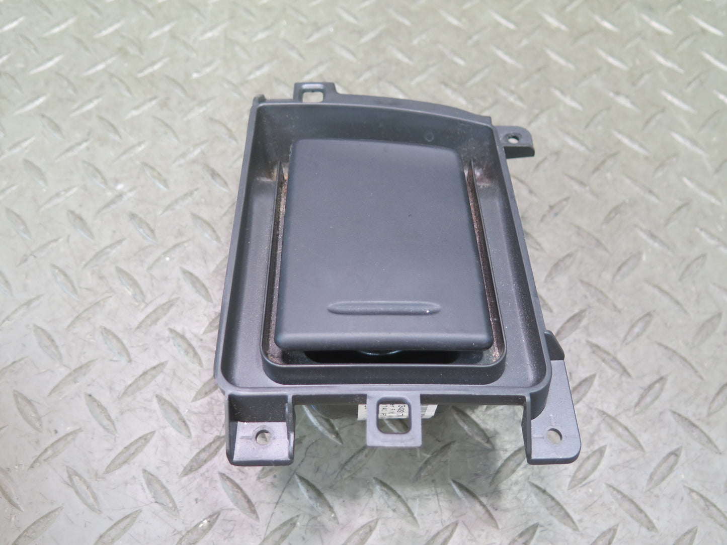 14-19 Chevrolet Corvette C7 Front Center Console Cigarette Lighter 340917AA OEM