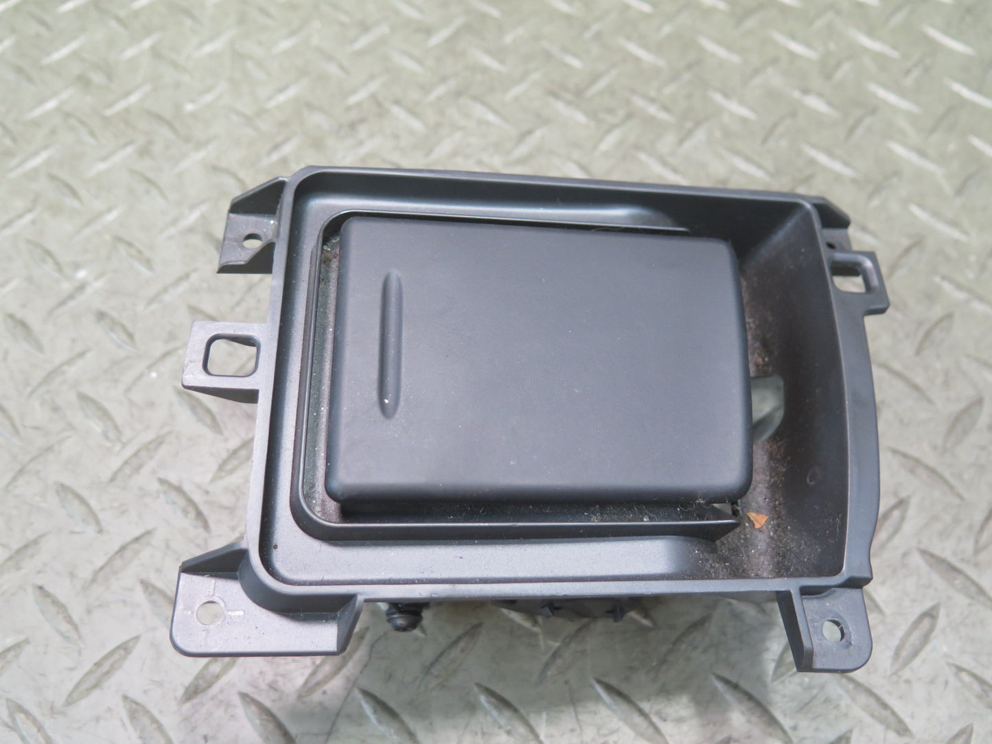 14-19 Chevrolet Corvette C7 Front Center Console Cigarette Lighter 340917AA OEM