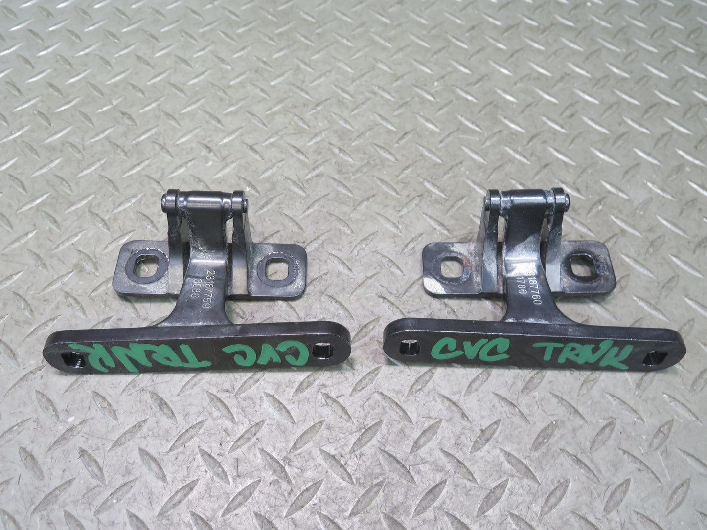 14-19 Chevrolet Corvette C7 Set of 2 Rear Left & Right Liftgate Hinge OEM