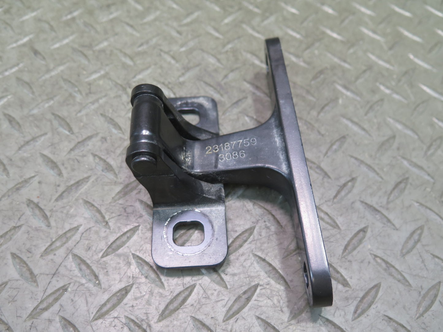 14-19 Chevrolet Corvette C7 Set of 2 Rear Left & Right Liftgate Hinge OEM