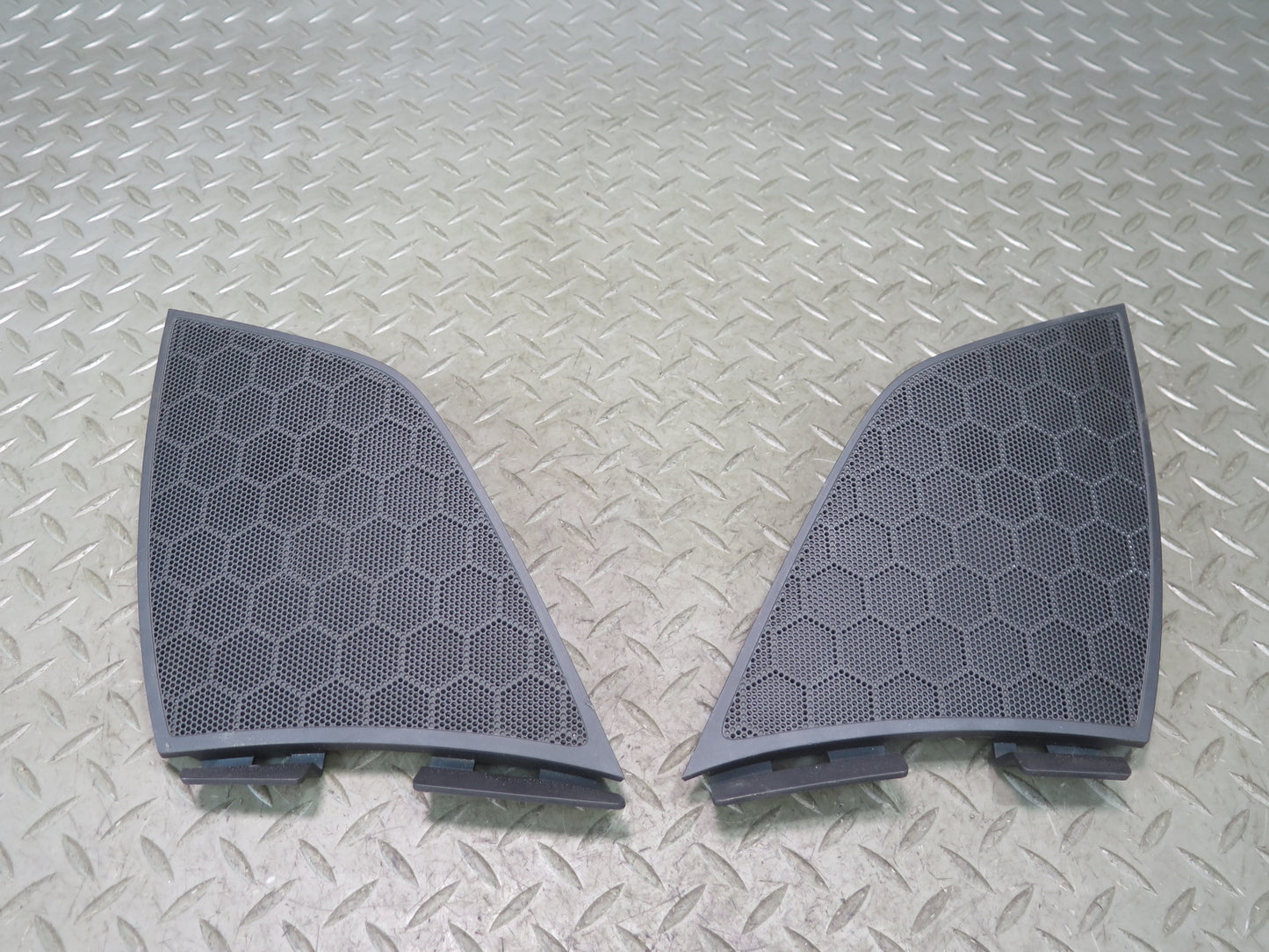 14-19 Chevrolet Corvette C7 Set of 2 Dash Front Left & Right Speaker Grille OEM