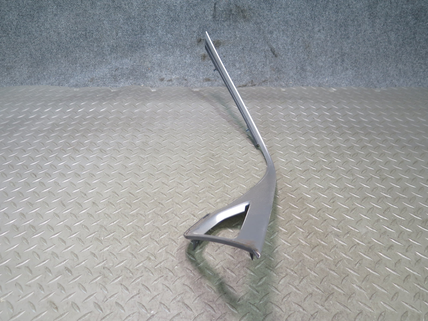 14-19 Chevrolet Corvette C7 Dash Center Trim Bezel Cover Panel 22809877 OEM