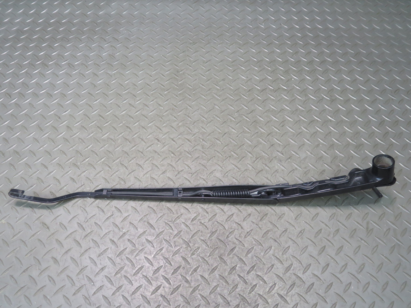 14-19 Chevrolet Corvette C7 Set of 2 Front Left & Right Windshield Wiper Arm OEM