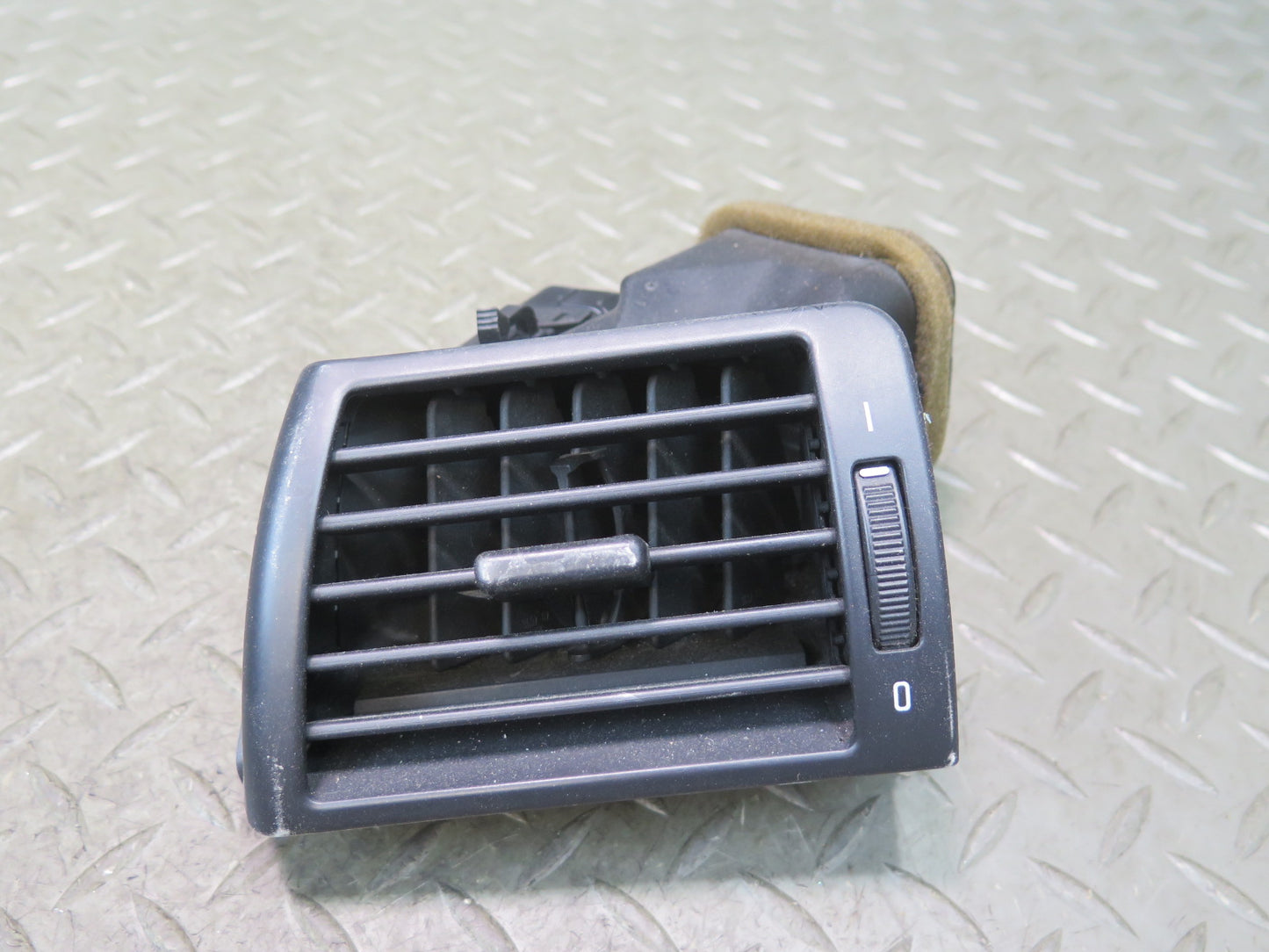 01-06 BMW E46 330ci Set of 3 Dash Front Left Center Right Air Vent Grille OEM