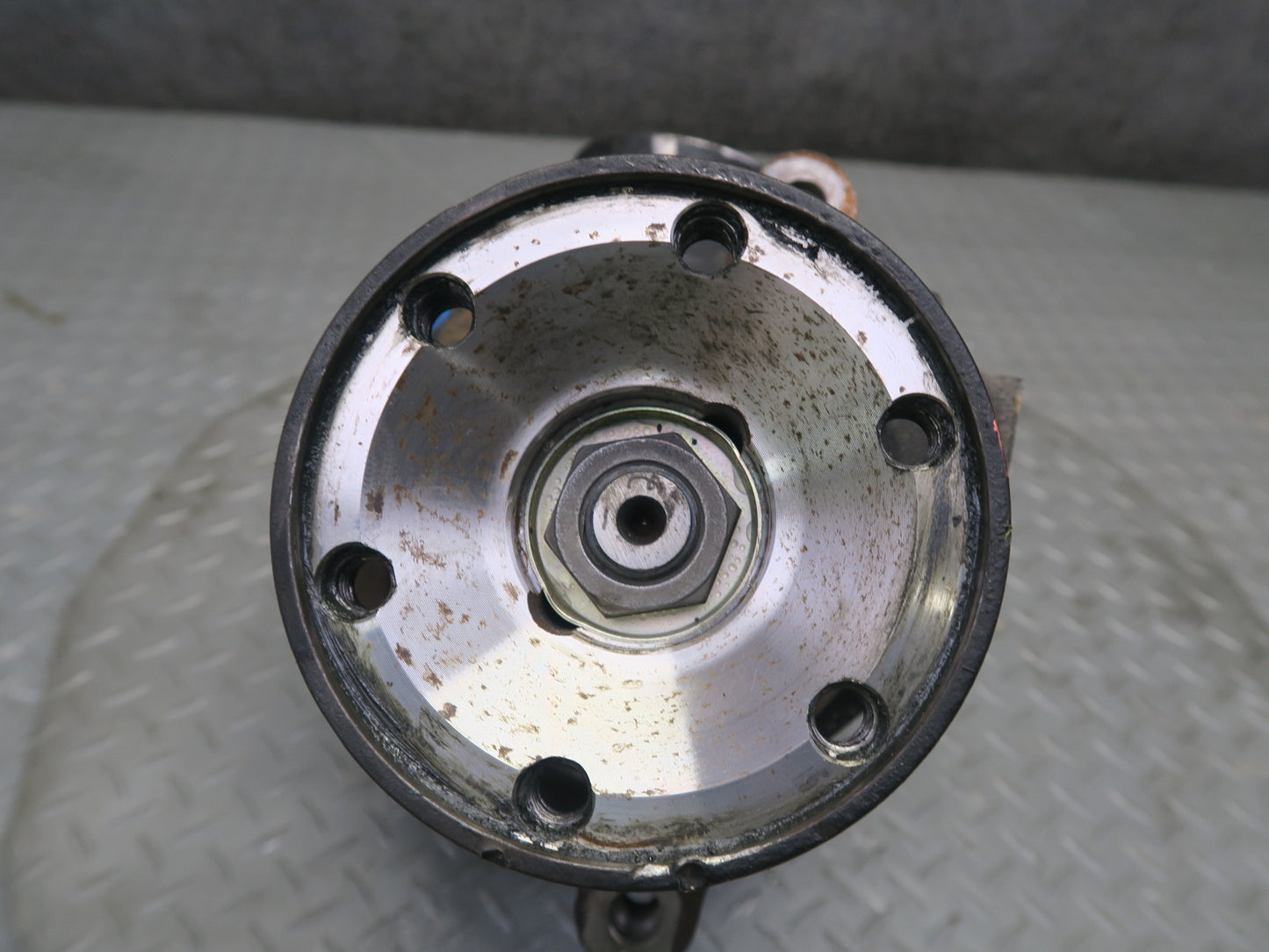 01-06 BMW E46 330i 330Ci A/T Rear Differential Carrier 3.38 Ratio 7505393 OEM