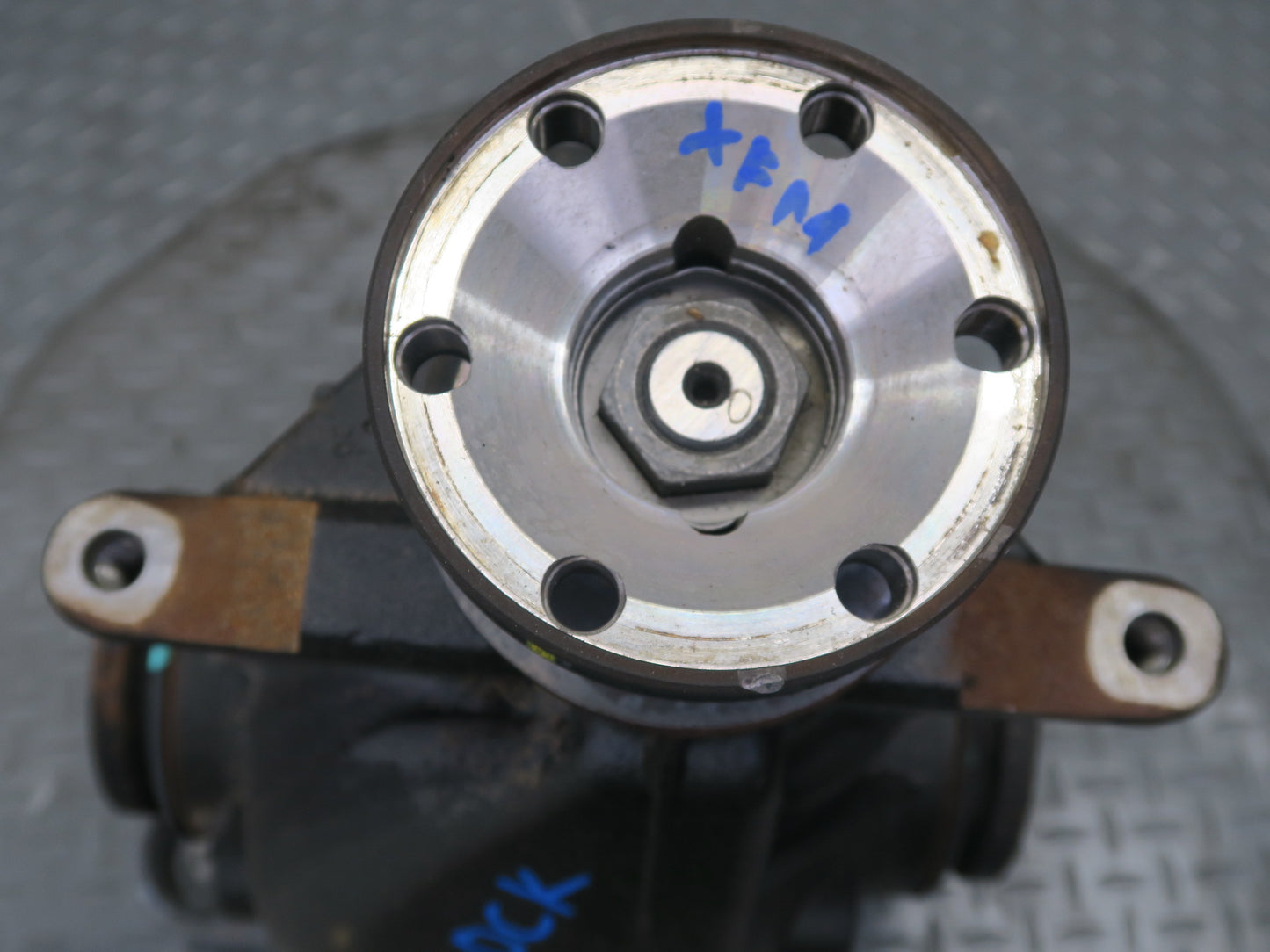 04-06 BMW E53 X5 4.8is Rear Axle Differential Carrier 3:91 Ratio 7529430 OEM