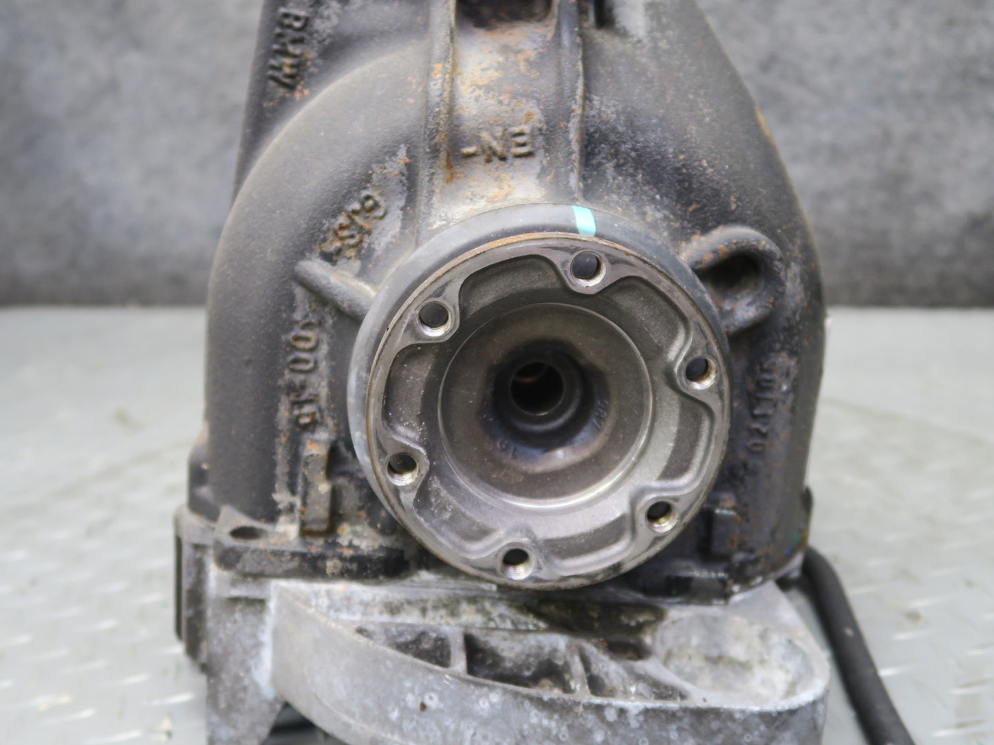 04-06 BMW E53 X5 4.8is Rear Axle Differential Carrier 3:91 Ratio 7529430 OEM