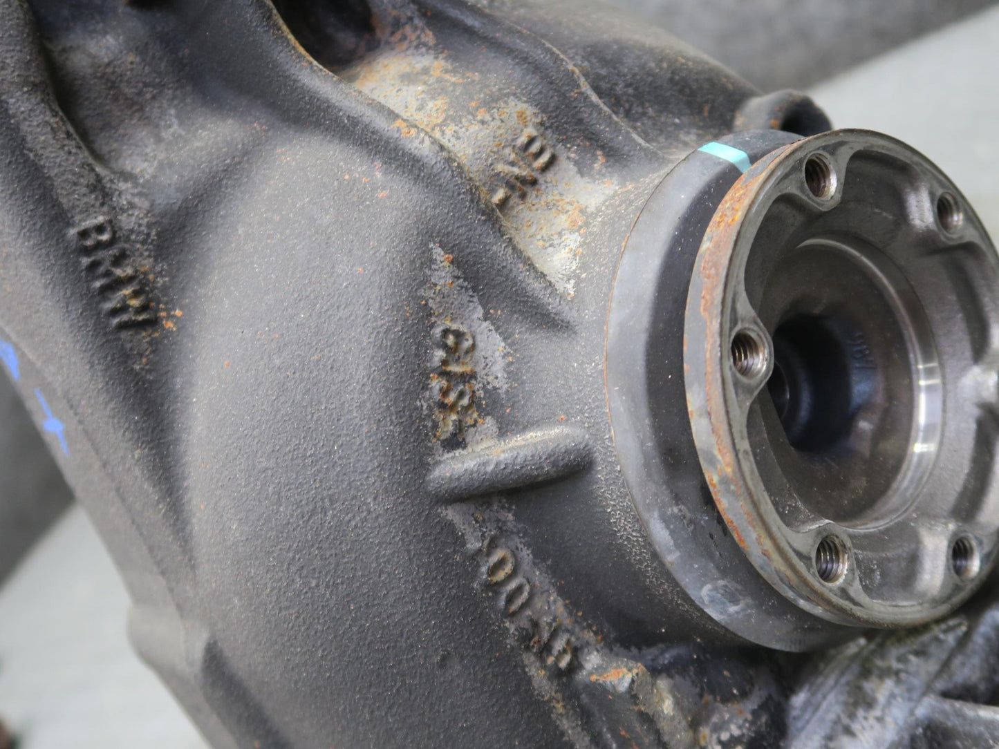 04-06 BMW E53 X5 4.8is Rear Axle Differential Carrier 3:91 Ratio 7529430 OEM