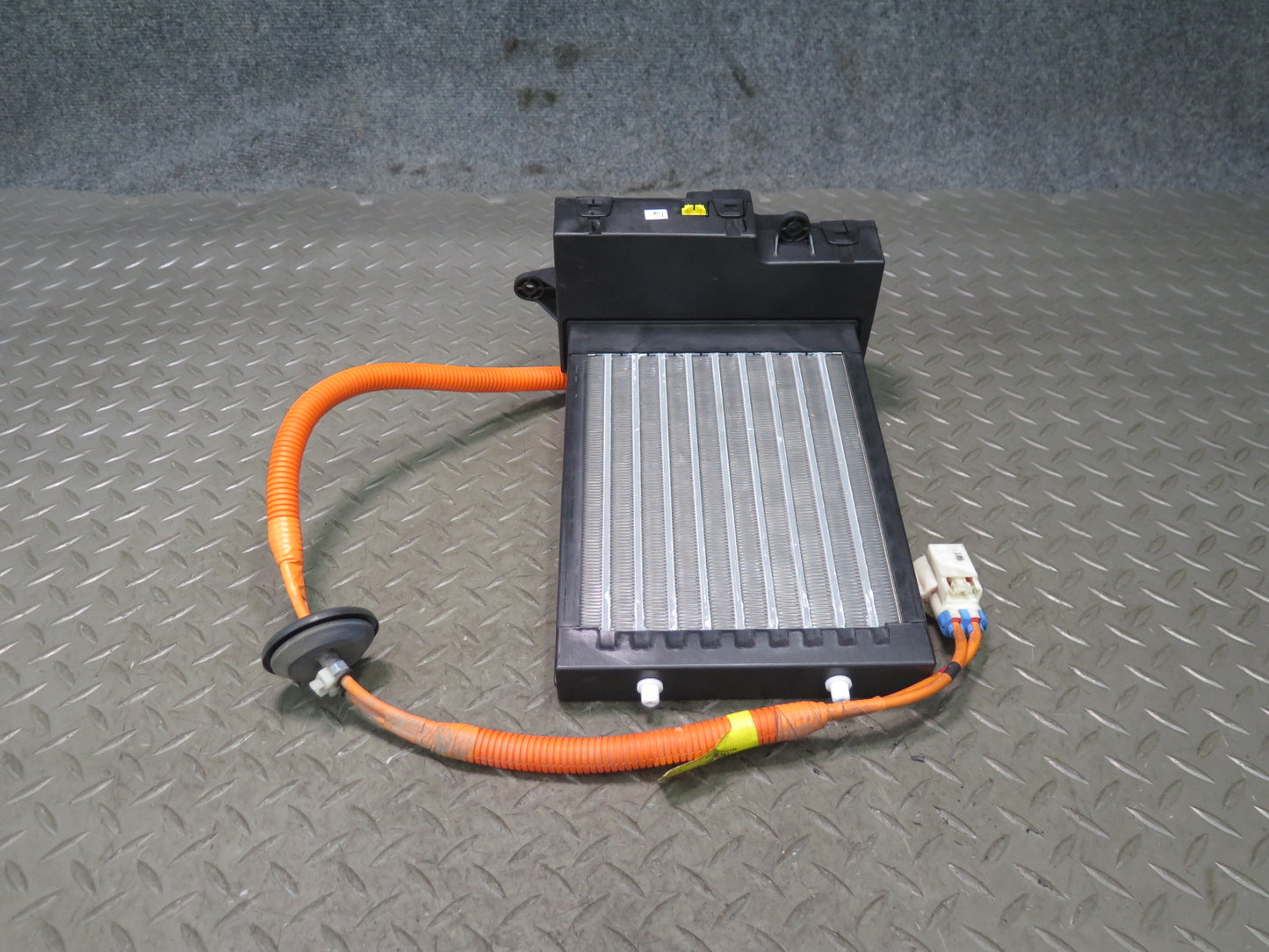 2016-2019 Tesla Model S 75D Hvac Electric Air Heater Core Unit