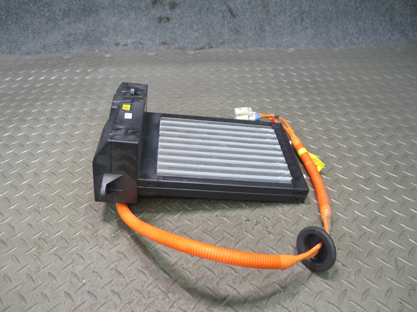 2016-2019 Tesla Model S 75D Hvac Electric Air Heater Core Unit