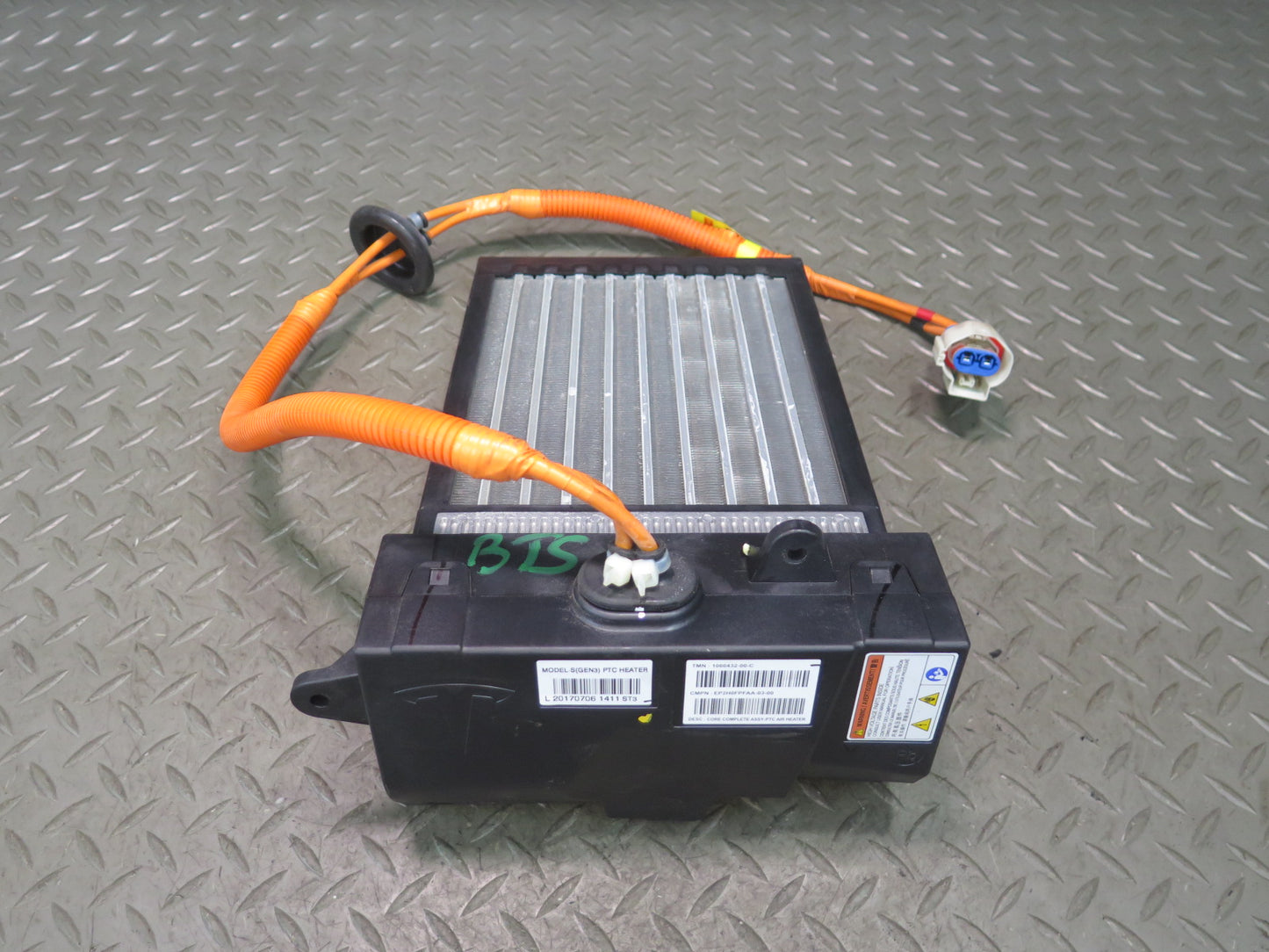 2016-2019 Tesla Model S 75D Hvac Electric Air Heater Core Unit