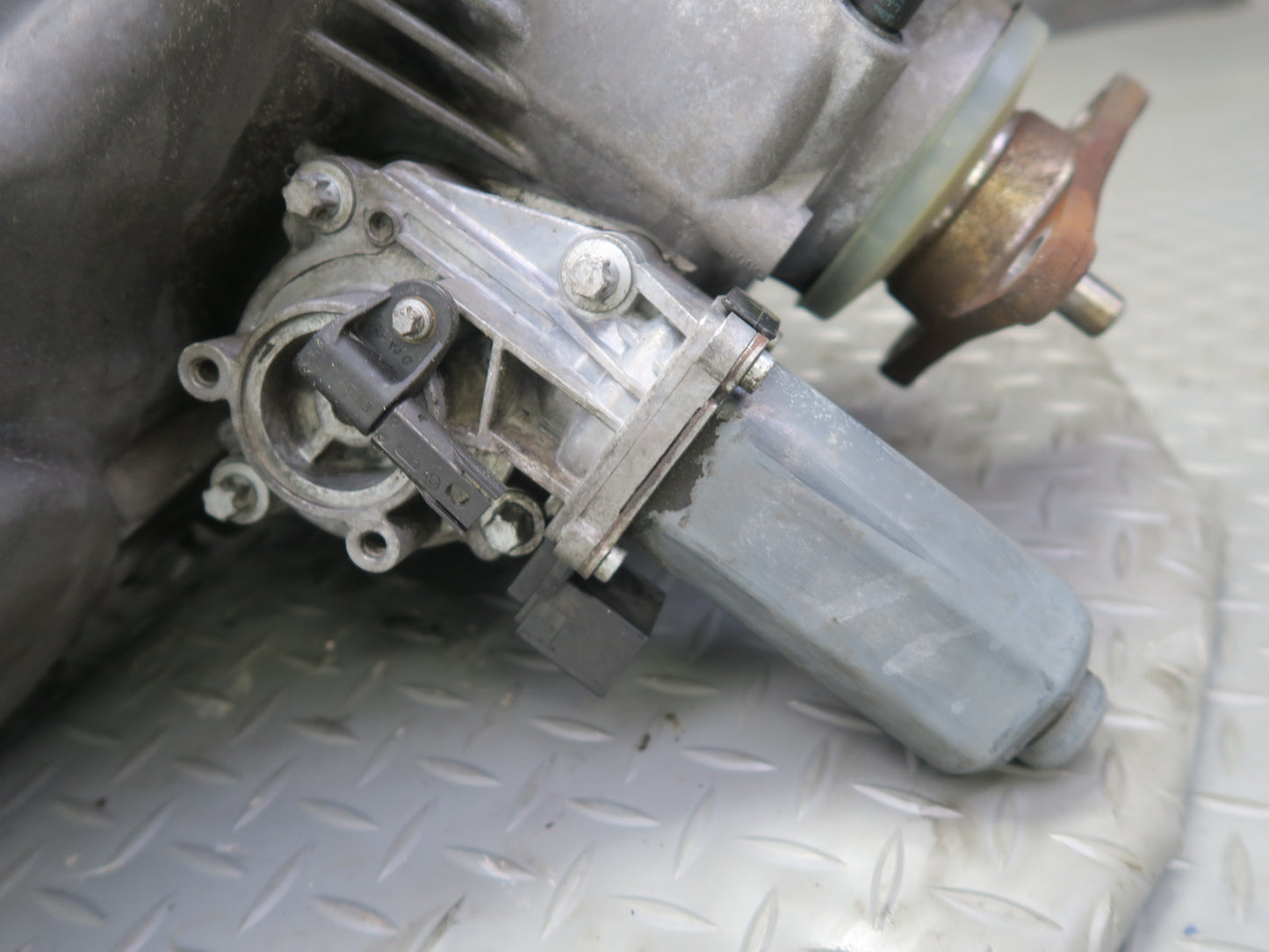 04-06 BMW E53 X5 AWD ATC500 Transfer Case Box Motor Assembly 7555295 OEM