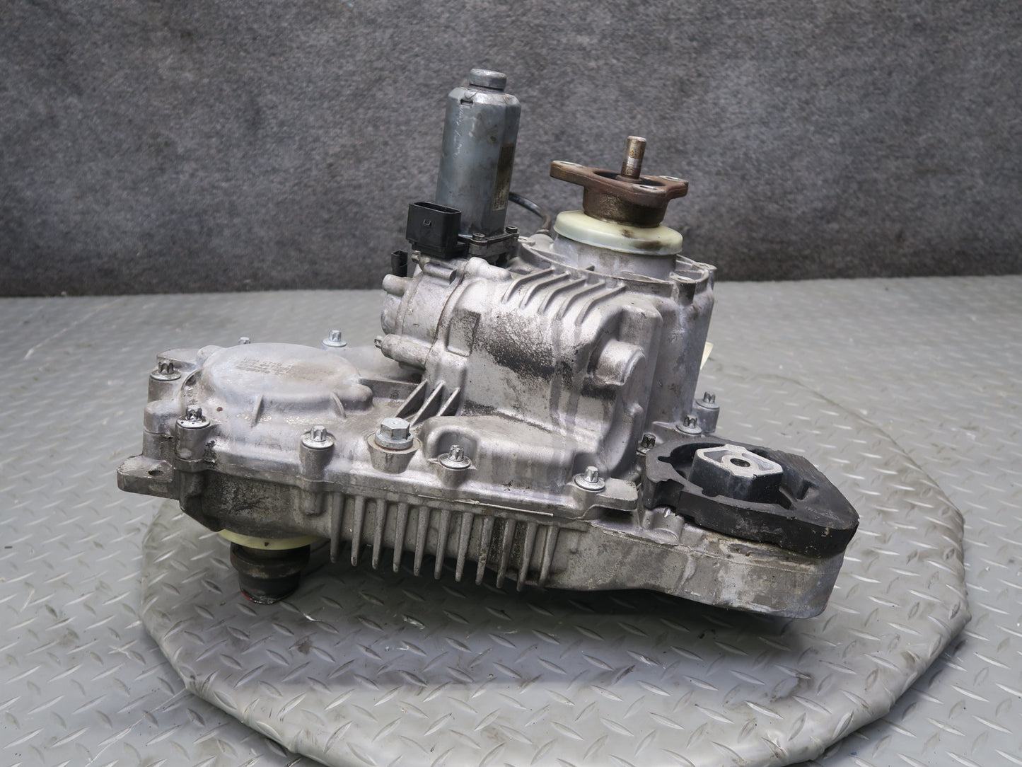 04-06 BMW E53 X5 AWD ATC500 Transfer Case Box Motor Assembly 7555295 OEM