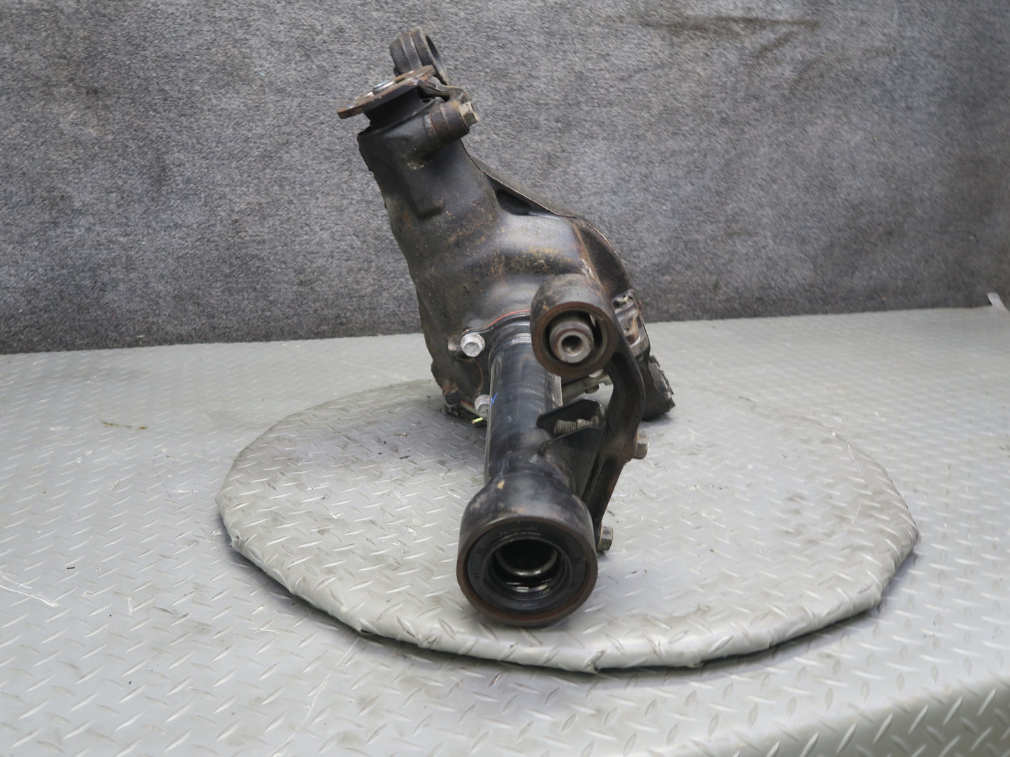 2003-2007 Lexus UZJ100L LX470 Front Differential Carrier 4.10 Ratio