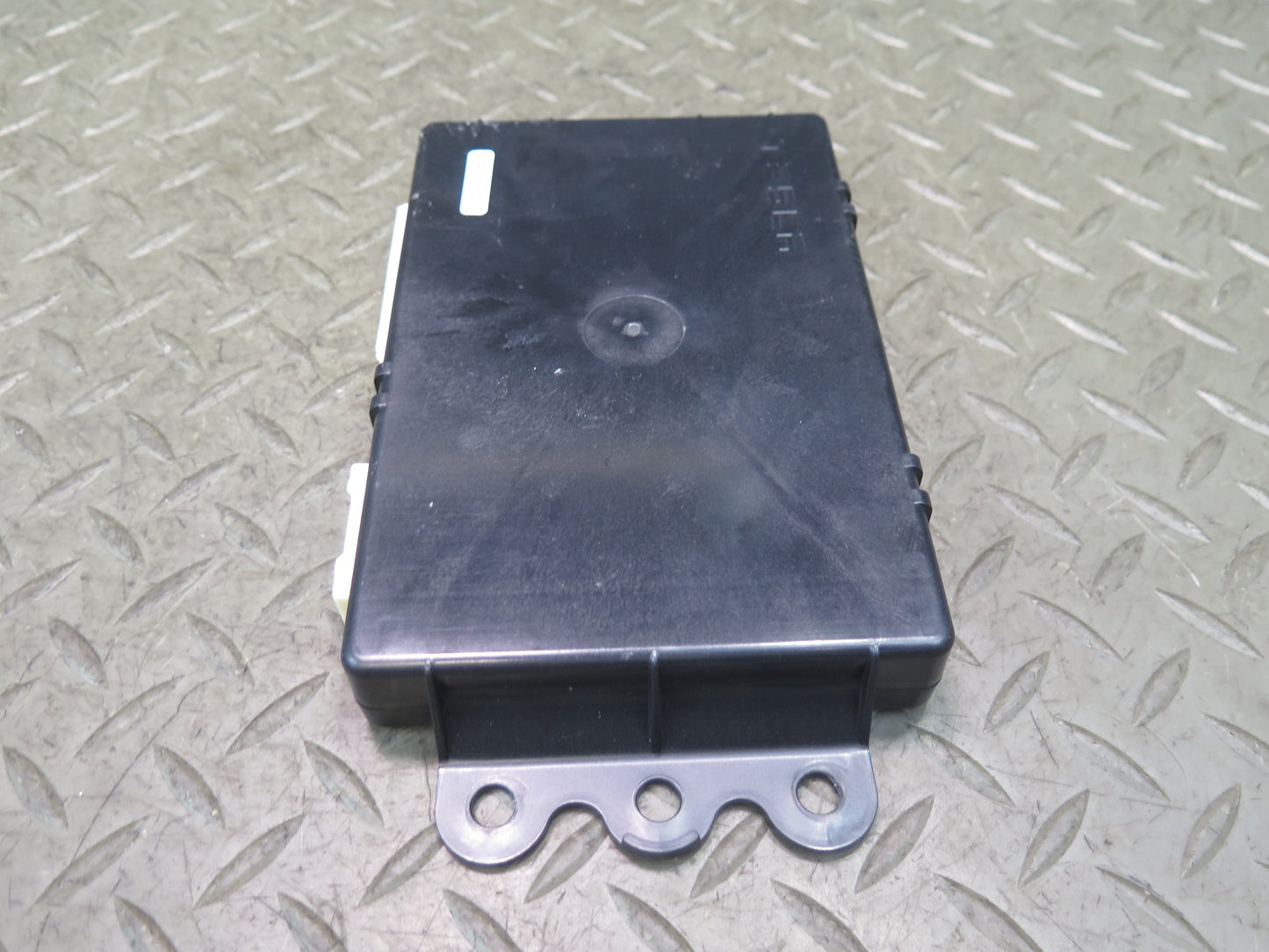 2016-2019 Tesla Model S 75D Air Suspension Control Module Unit