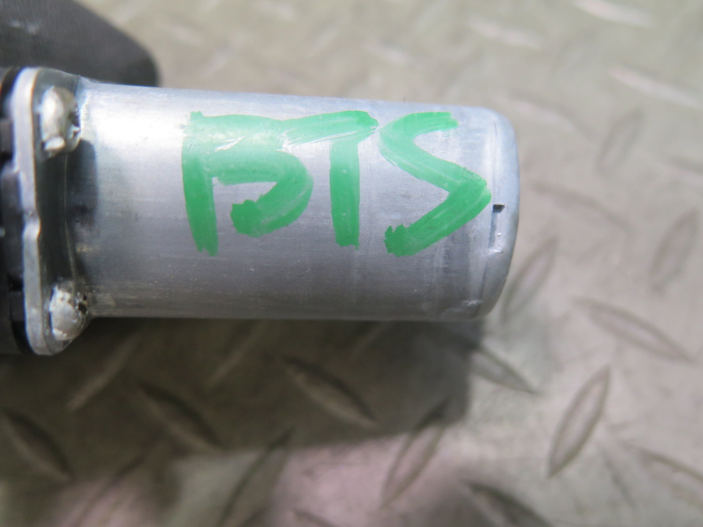 2016-2019 Tesla Model S 75D Sunroof Panoramic Drive Motor