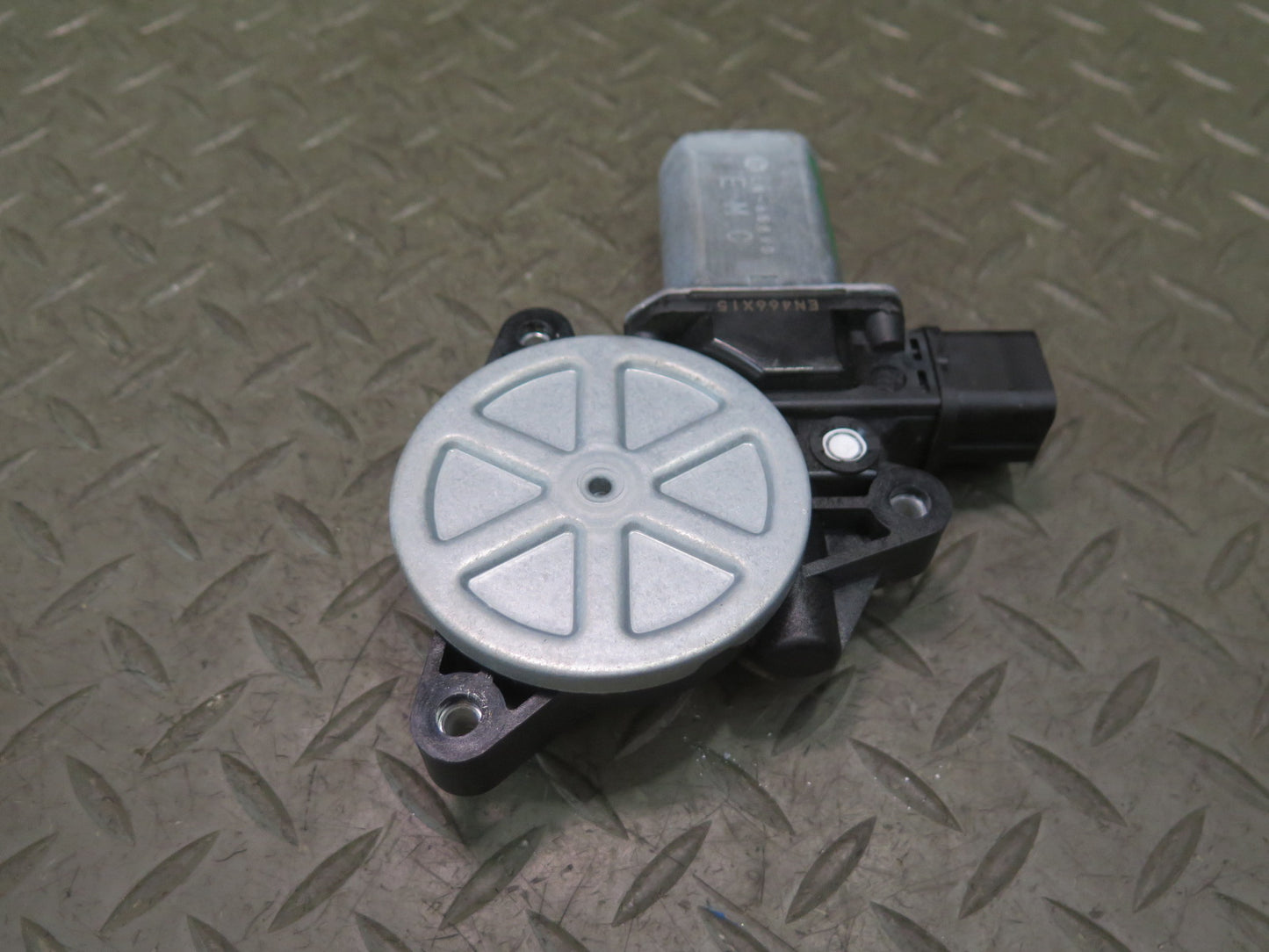 2016-2019 Tesla Model S 75D Sunroof Panoramic Drive Motor