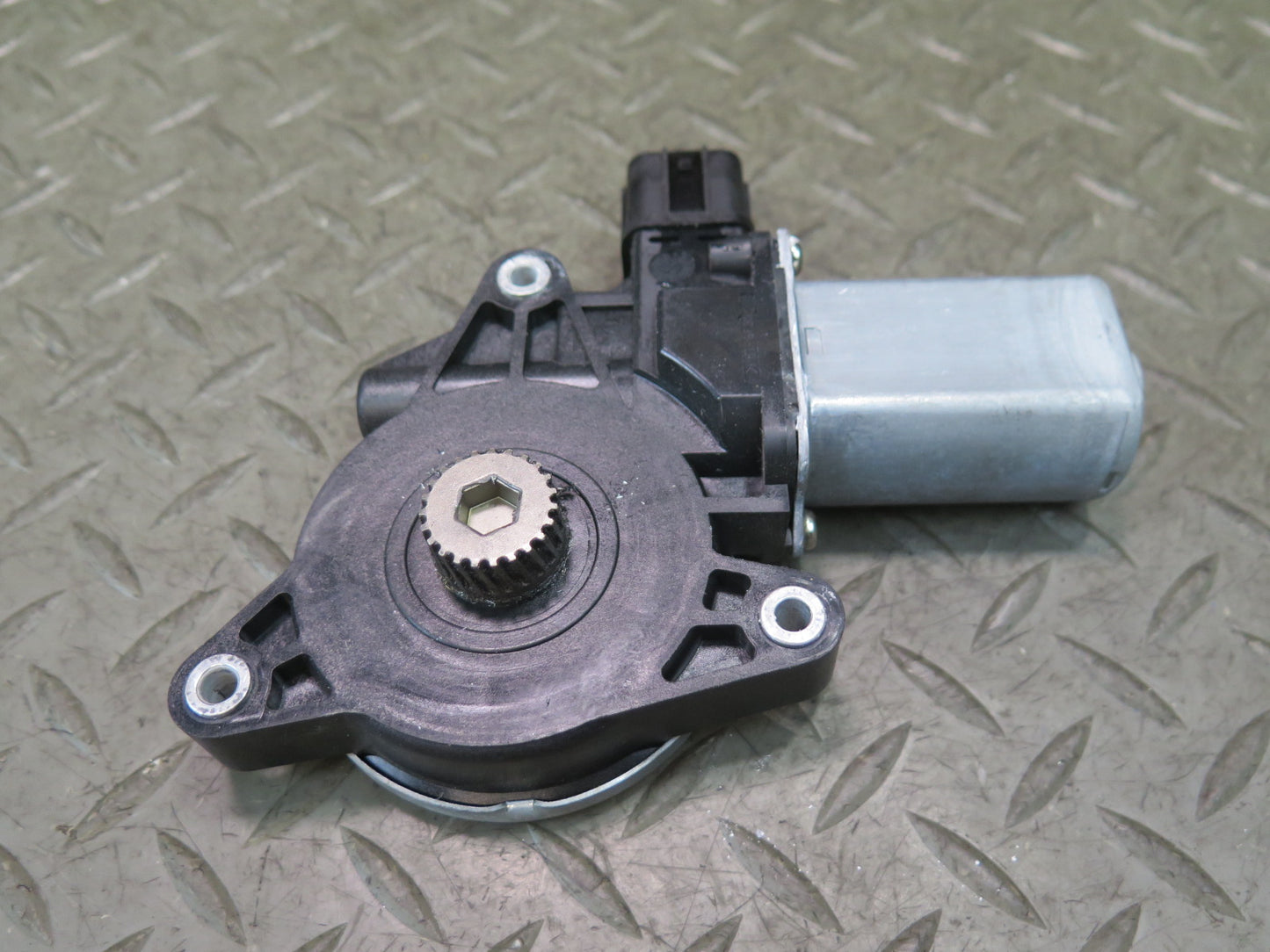 2016-2019 Tesla Model S 75D Sunroof Panoramic Drive Motor