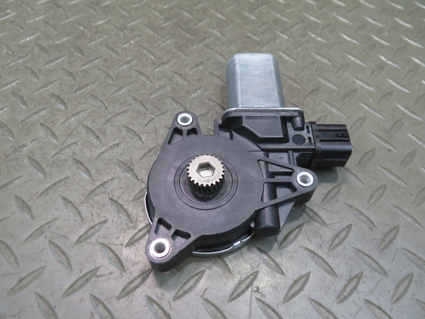 2016-2019 Tesla Model S 75D Sunroof Panoramic Roof Drive Motor