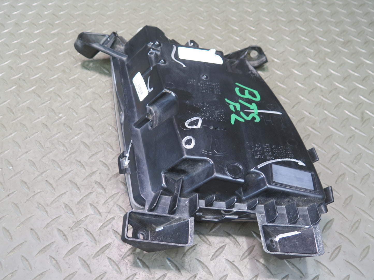 2016-2019 Tesla Model S 75D Front Left Driver Side Fog Light Lamp