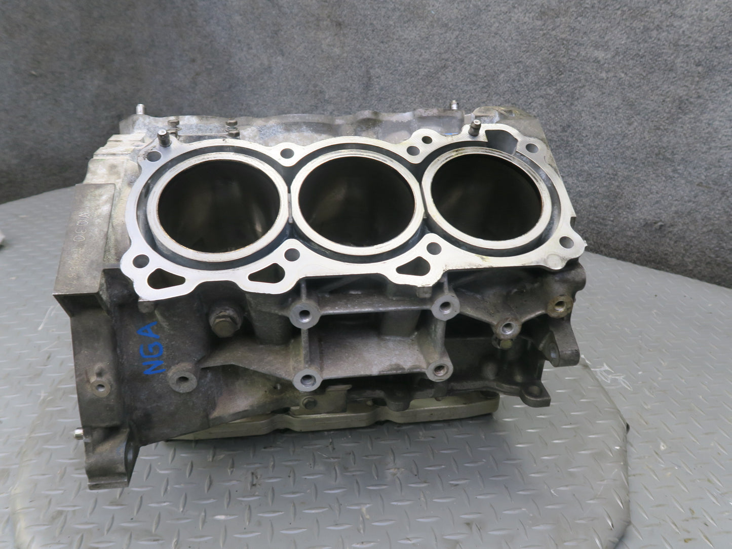 95-97 Nissan Gloria HY33 VQ30DET Turbo Engine Motor Cylinder Block 60K Miles OEM