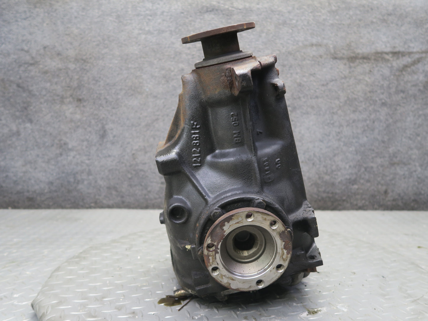 01-02 BMW E36/7 Z3 3.0L M54 A/T Rear Differential Carrier LSD 3.46 Ratio OEM