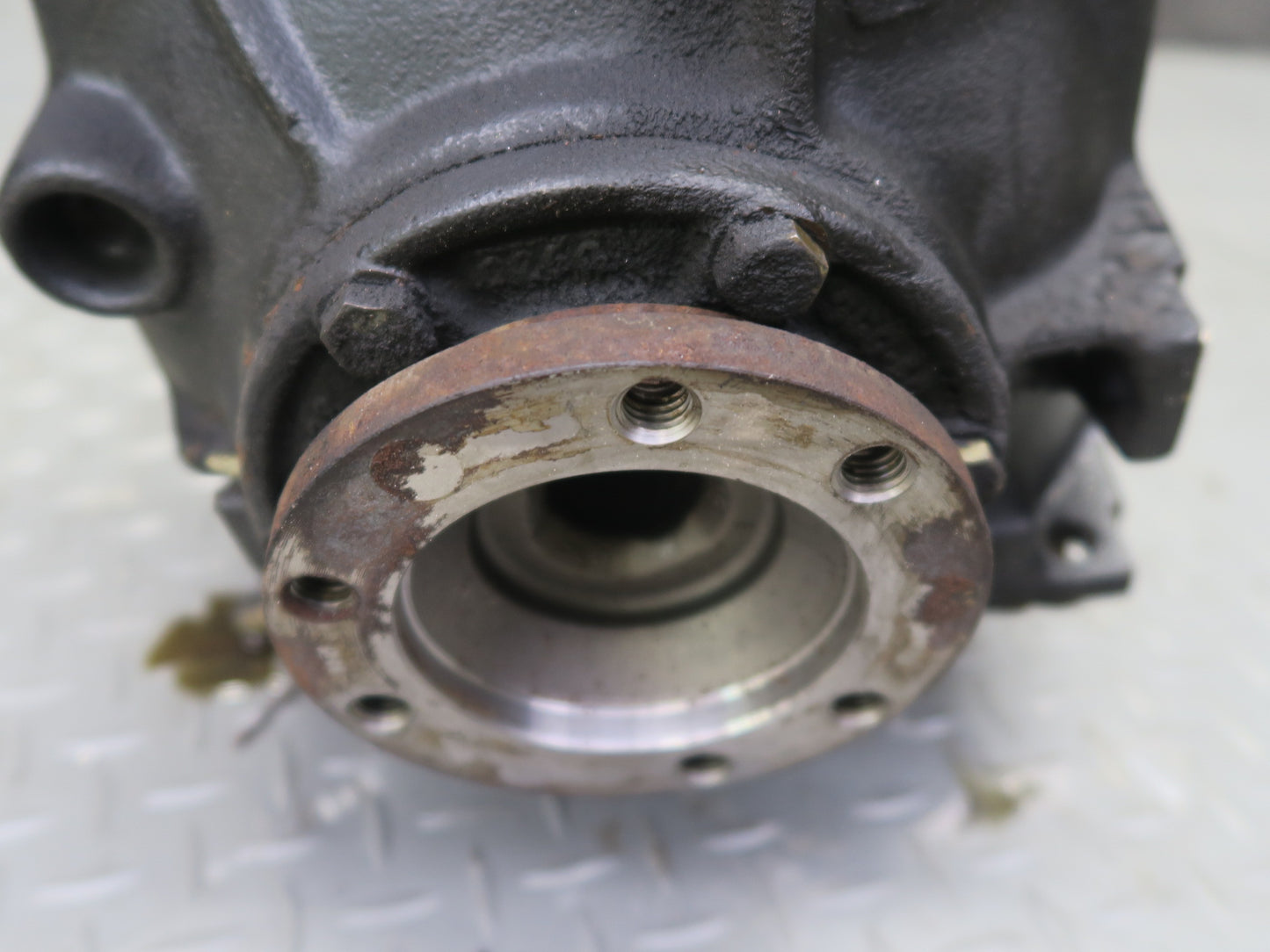 01-02 BMW E36/7 Z3 3.0L M54 A/T Rear Differential Carrier LSD 3.46 Ratio OEM