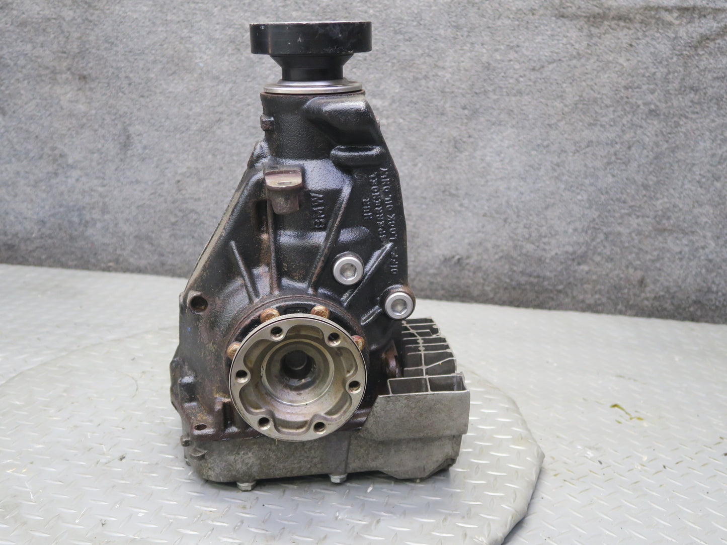 2008-2013 BMW E90 E92 E93 M3 MT Rear Differential Carrier LSD 3.85 Ratio 2283005
