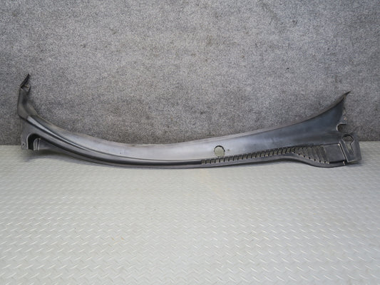 05-07 Chevrolet Corvette C6 Front Windshield Air Vent Cowl Trim Panel OEM