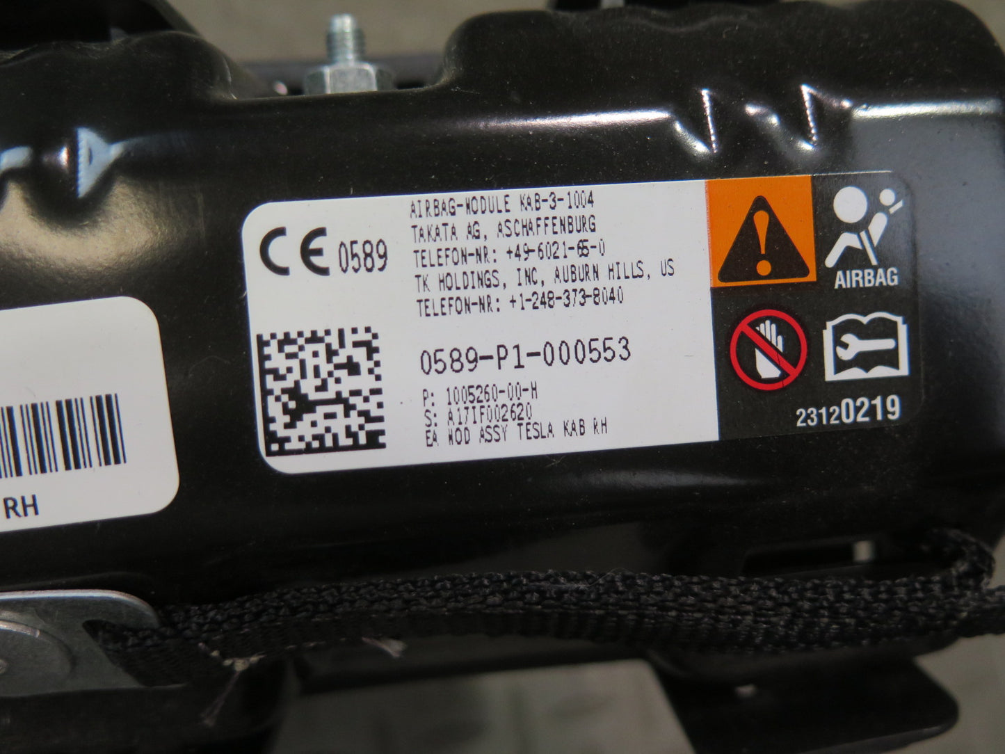 16-19 TESLA MODEL S 75D FRONT RIGHT KNEE SAFETY AIRBAG OEM