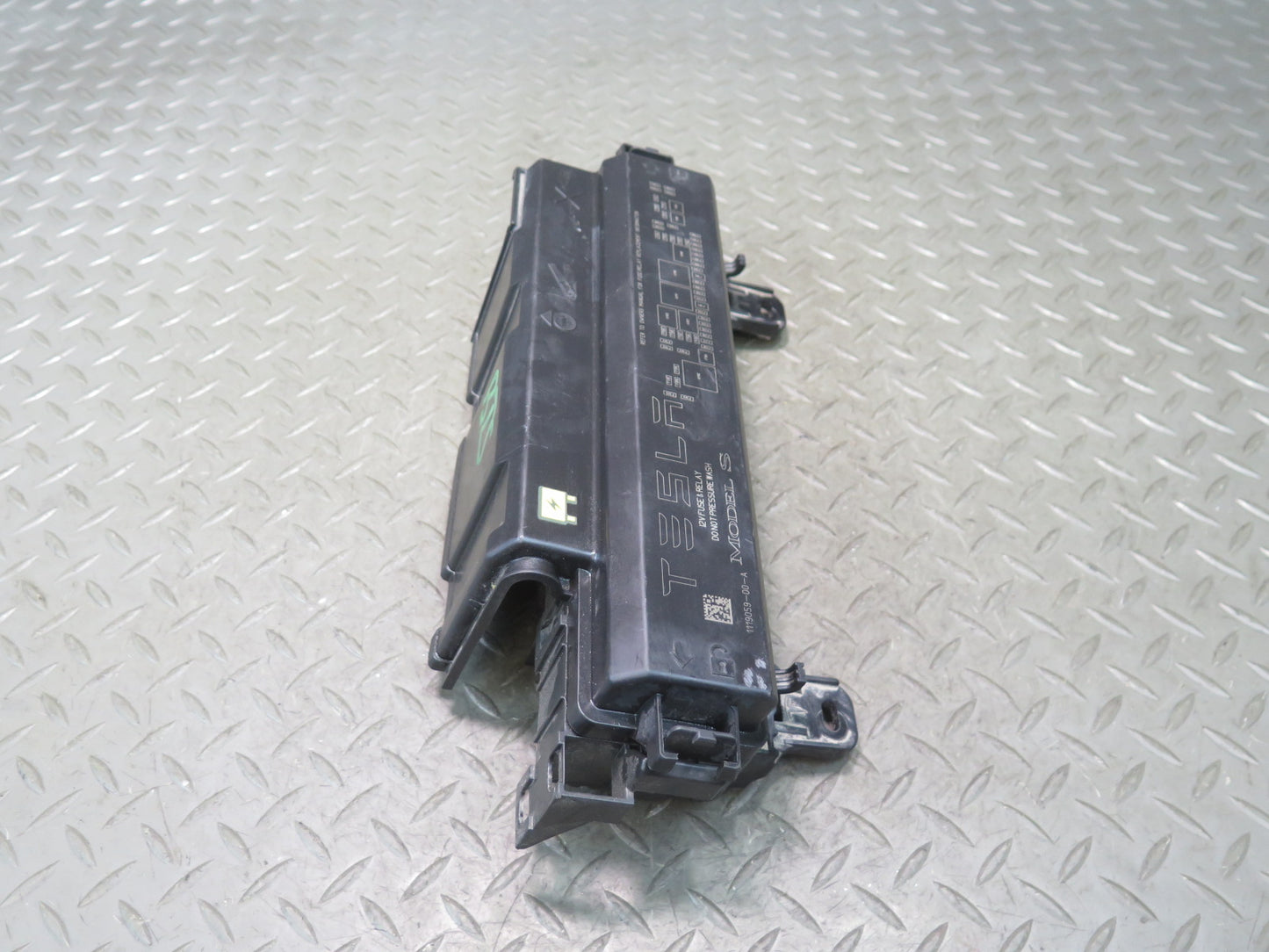 2016-2019 Tesla Model S 75D Front Trunk Frunk Fuse Relay Box Module Unit
